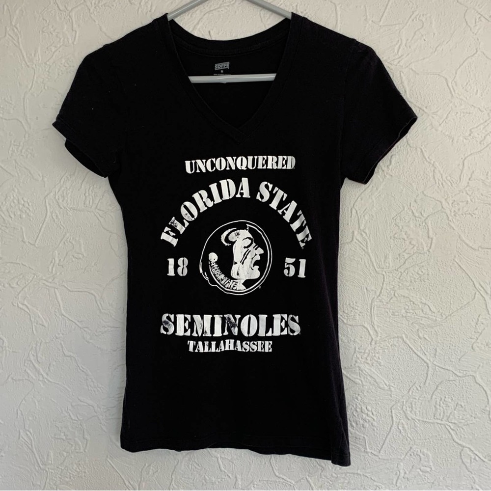 VINTAGE WOMENS FLORIDA STATE SEMINOLES SOFFE VNECK UNCONQUERED SIZE MEDIUM NICE